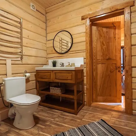 над фермою Vila *