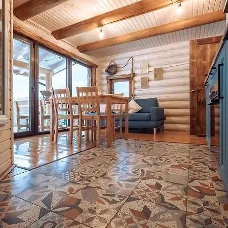 над фермою Nizhniy Studenyy