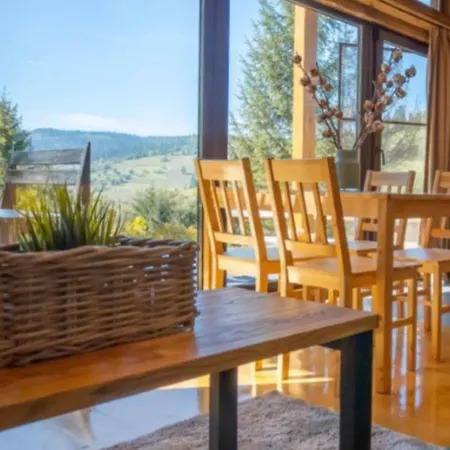 над фермою Vila